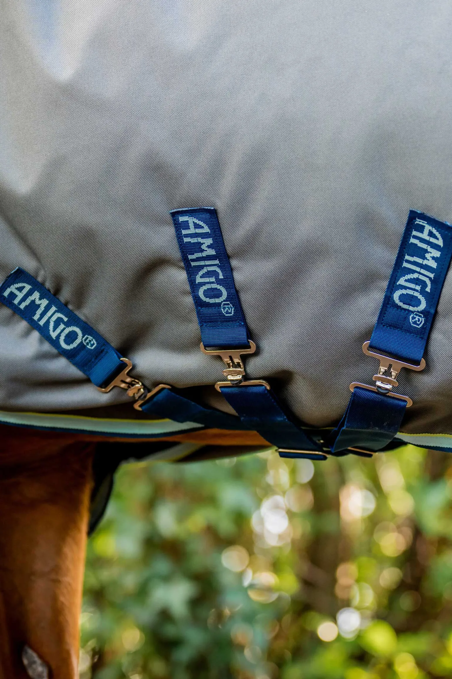 Horseware Amigo Bravo 12 Plus utedekken med avtakbar hals, 400g